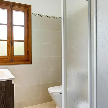 Villa Cala Blanca Sleeps 9 Pool Wifi Cala Blanca (Menorca)
